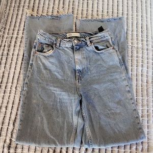 Womens Size 4 ZARA Jeans